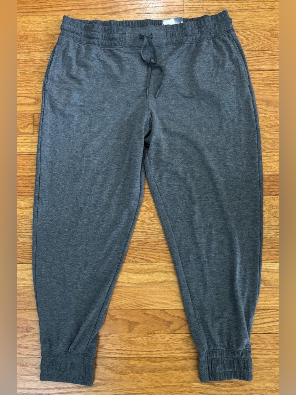 Tek Gear Mid Rise Joggers Women’s XL Gray Wicking Casualwear Athletic New